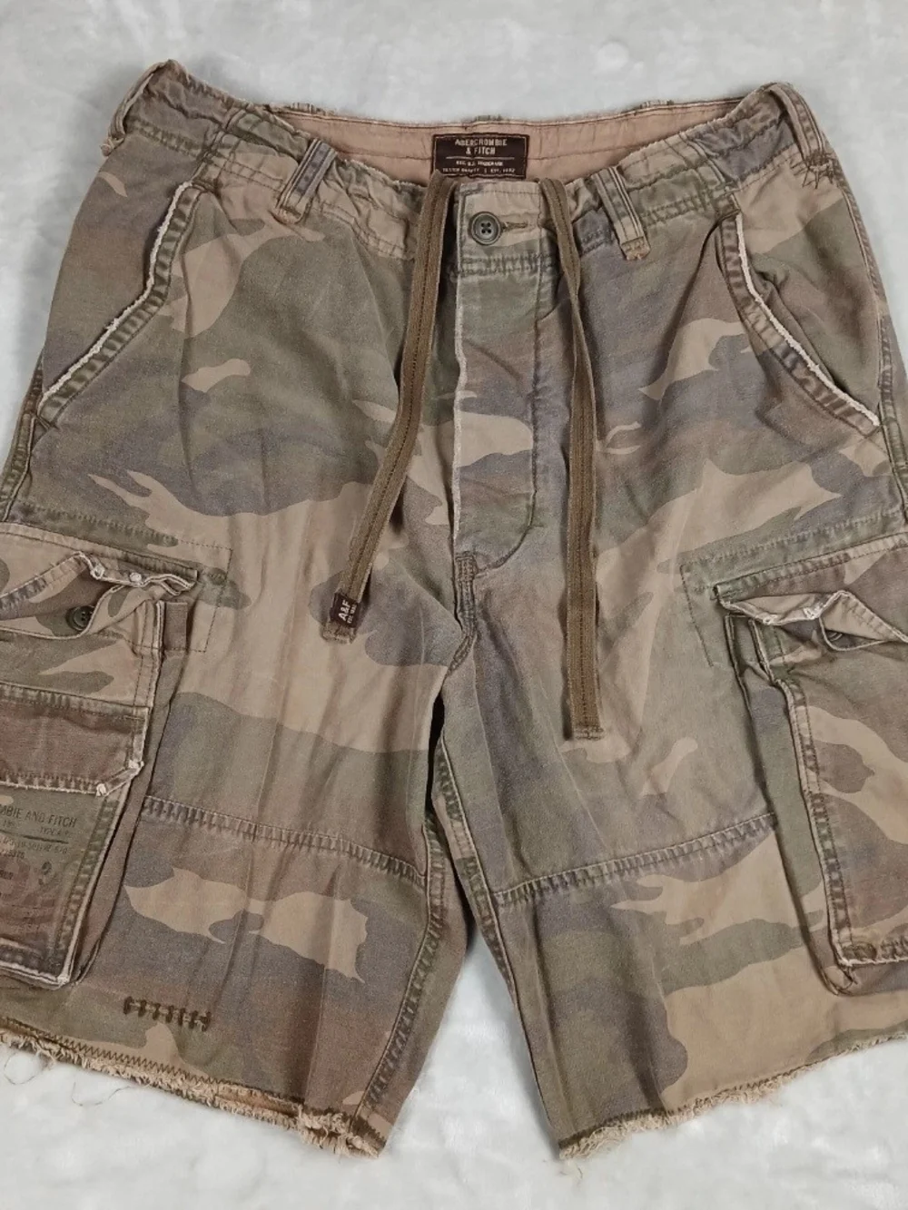 Y2K Abercrombie & Fitch Camo Cargo Shorts 33 Men's Distressed Thrashed VTG